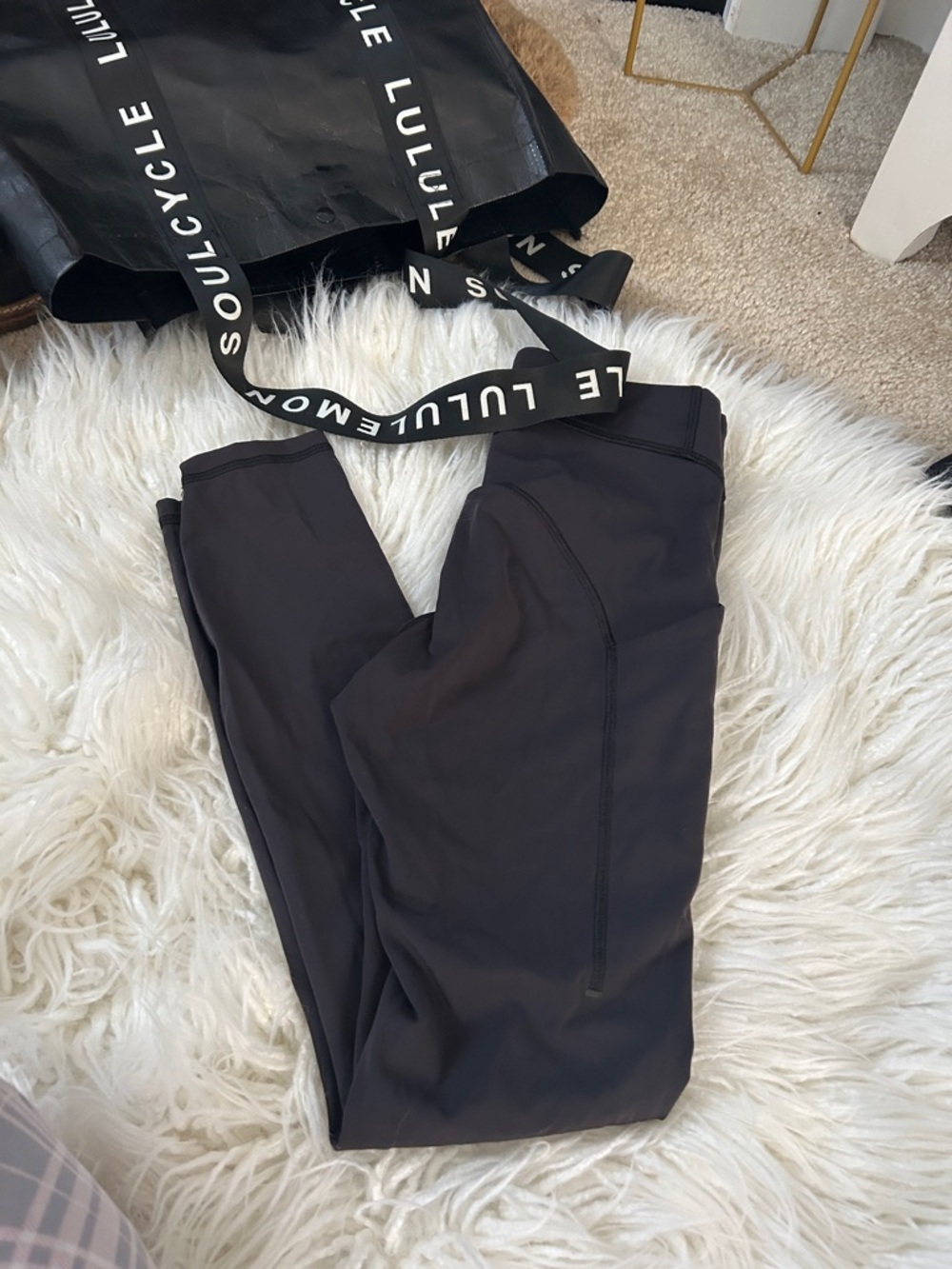 Lululemon Black Active Leggings size 4 good preowned condition no signs of wear